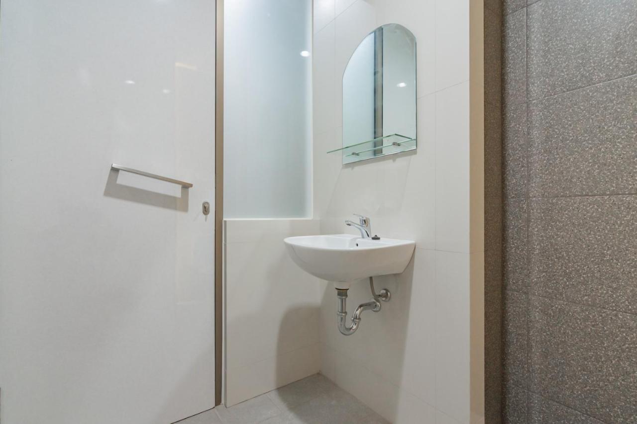Reddoorz Plus @ Cirebon City Center Exterior foto