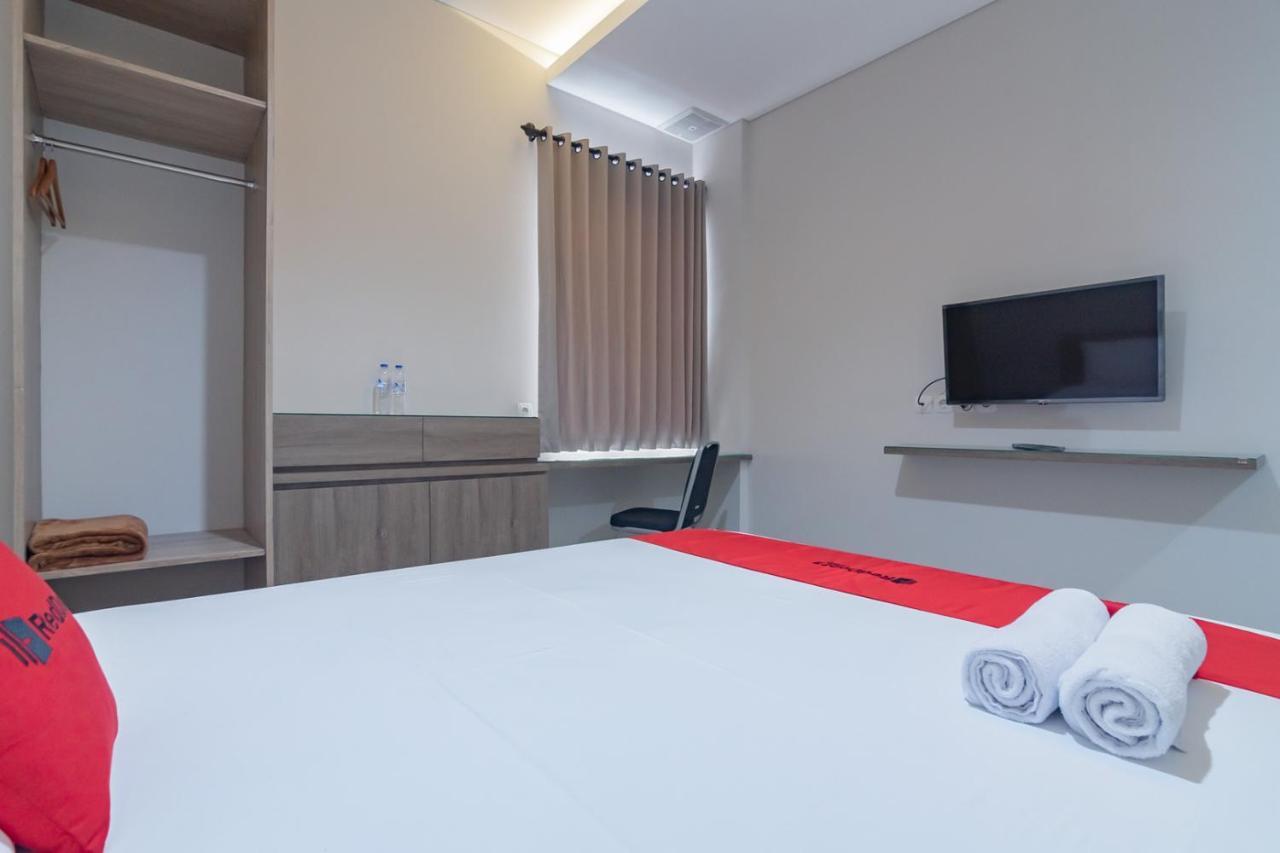 Reddoorz Plus @ Cirebon City Center Exterior foto